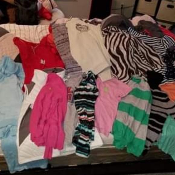 WOMEN'S 18 PIECE CLOTHING LOT SIZE LARGE - Picture 1 of 10